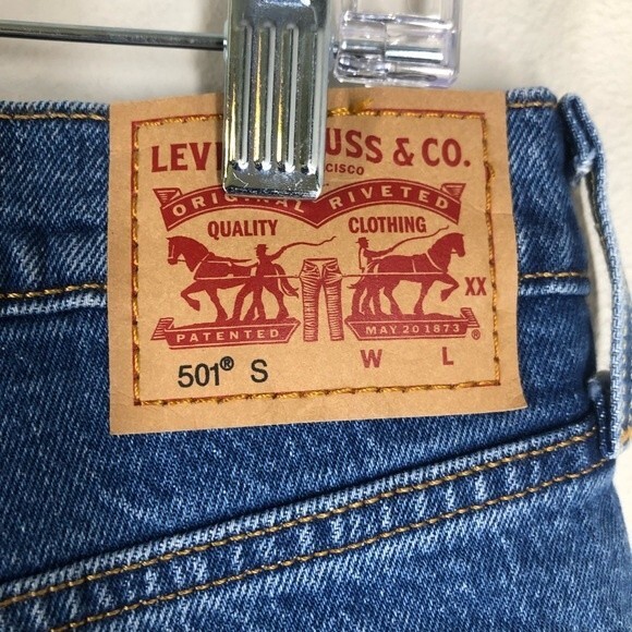 Levi’s 501 Skinny Jeans Distressed Button Fly High Rise W31 L28 - Picture 7 of 9